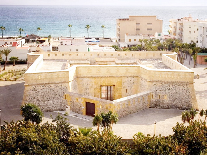 Ciudadanos quiere convertir el Castillo de La Herradura en un Museo de Historia y Tradiciones.